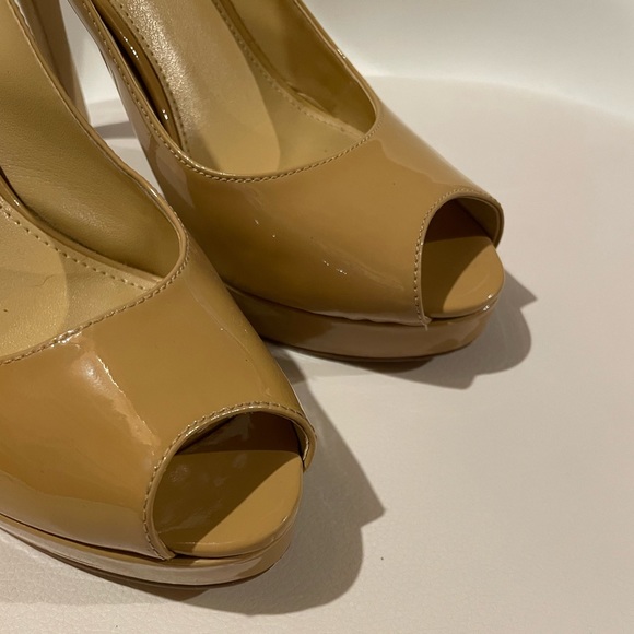 MICHAEL KORS platform beige sling back heels - Picture 2 of 6